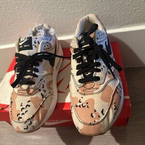 Nike Max1 Premium M7.5 Camo